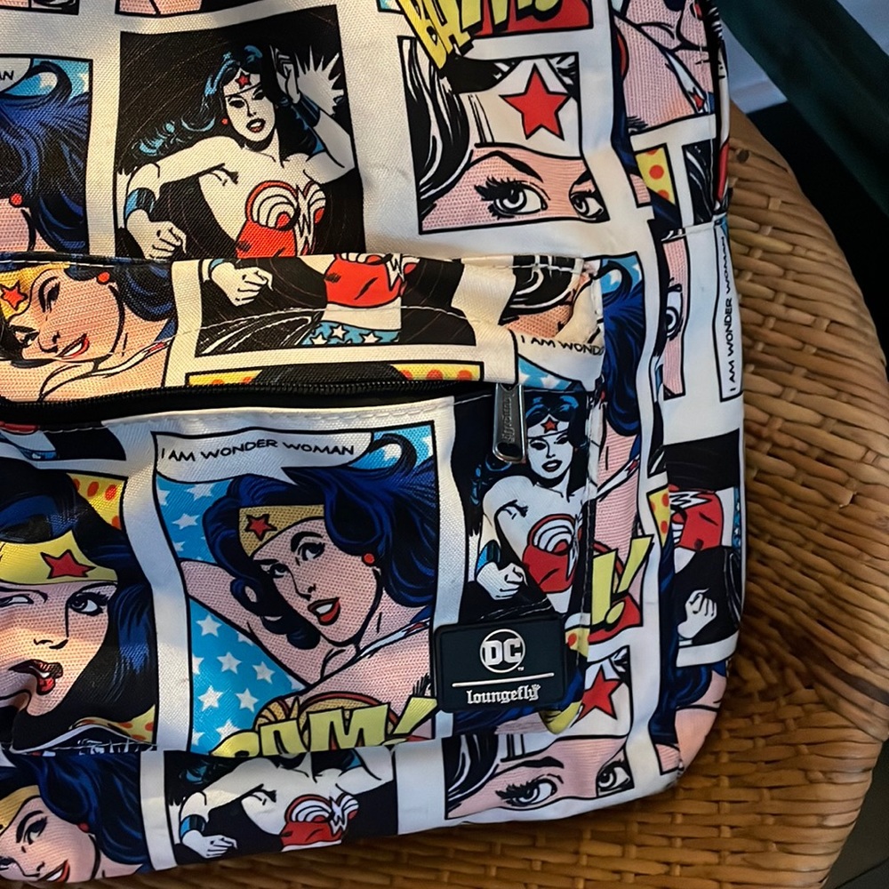Loungefly Wonder Woman backpack